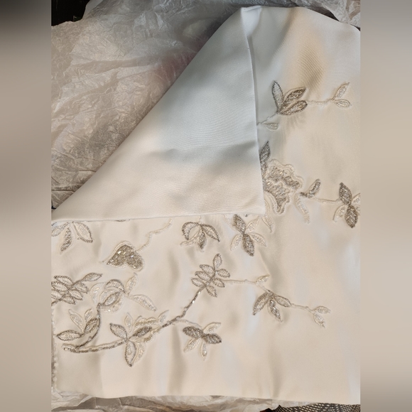 Satin Bridal Shawl - Picture 5 of 9